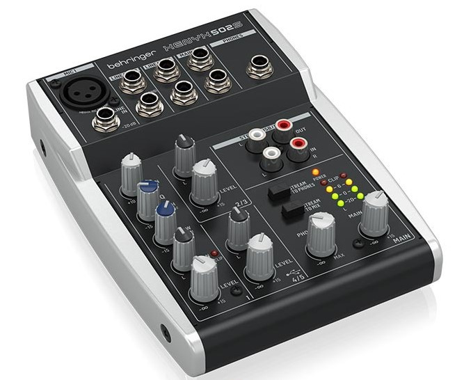 Behringer XENYX 502S